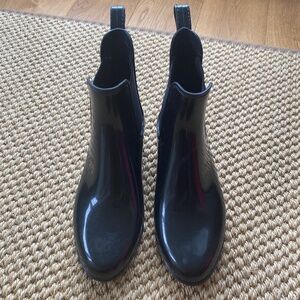 Black JCrew Chelsea rain boot